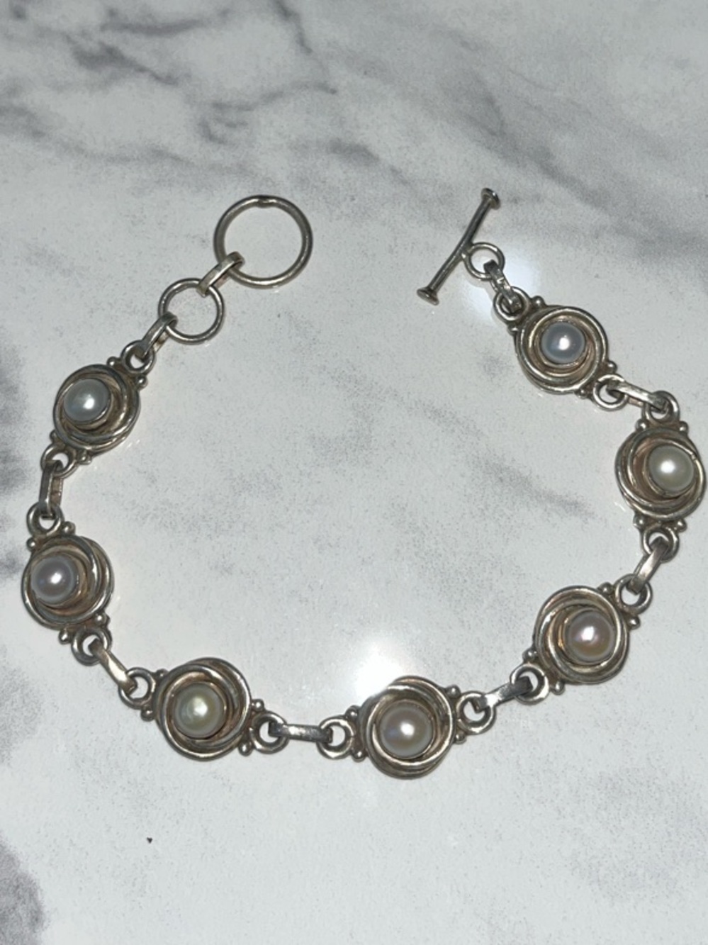 Sterling Silver Mother of Pearl Accent Toggle Bracelet 7.5 inches